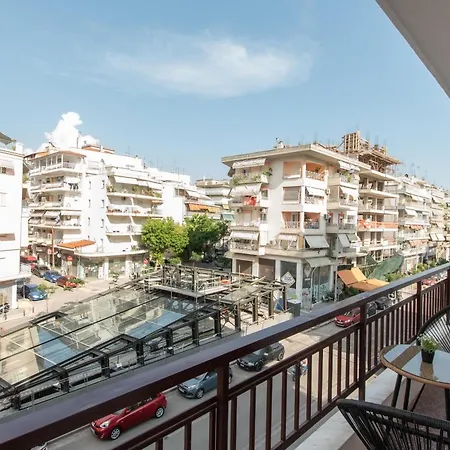 Houseloft Urban Retreat * Thessaloniki
